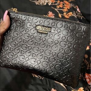 Guess pouch brand new